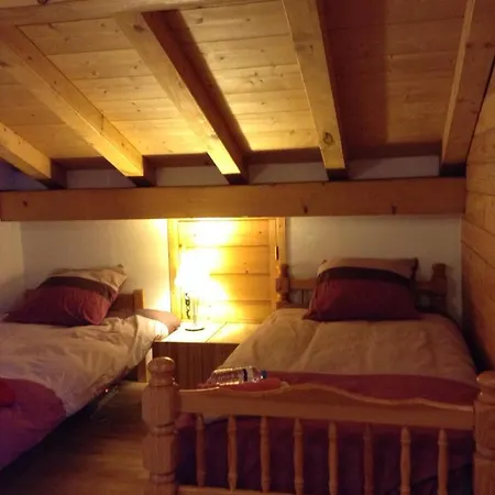 Chalet Bry فندق مبيت وإفطار لي كارو داراش